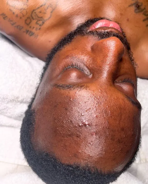 YaminiBee🐝 Picture 1