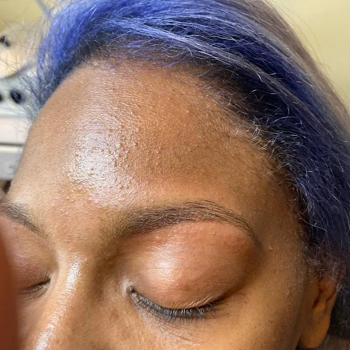 Emille's Skin Boutique Picture 1