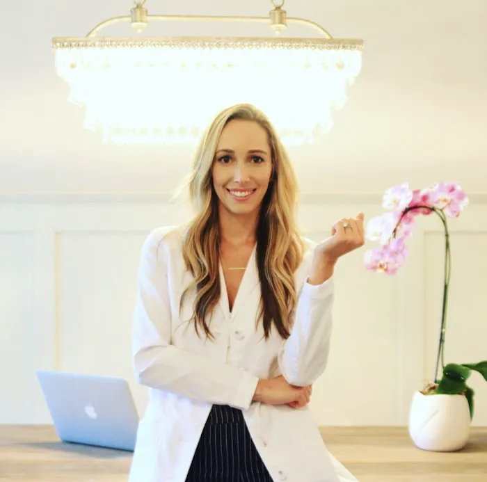 Rachel Davis Aesthetics Picture 2