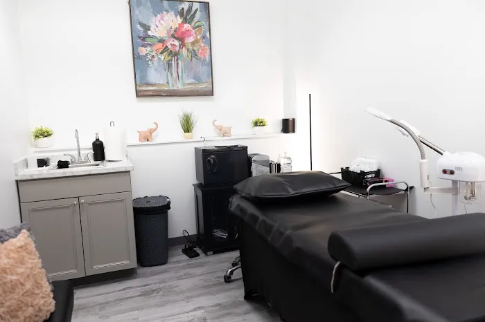 Crystal Ngozi Beauty & Esthetics Picture 5