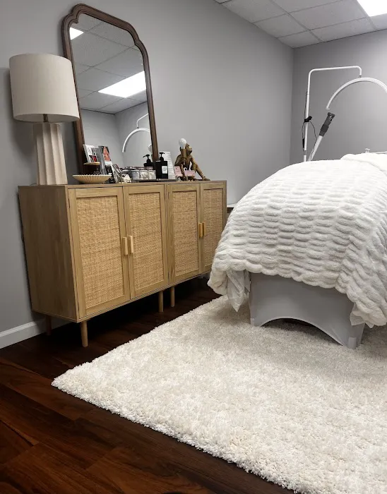 Heather Edwards Aesthetics Picture 4