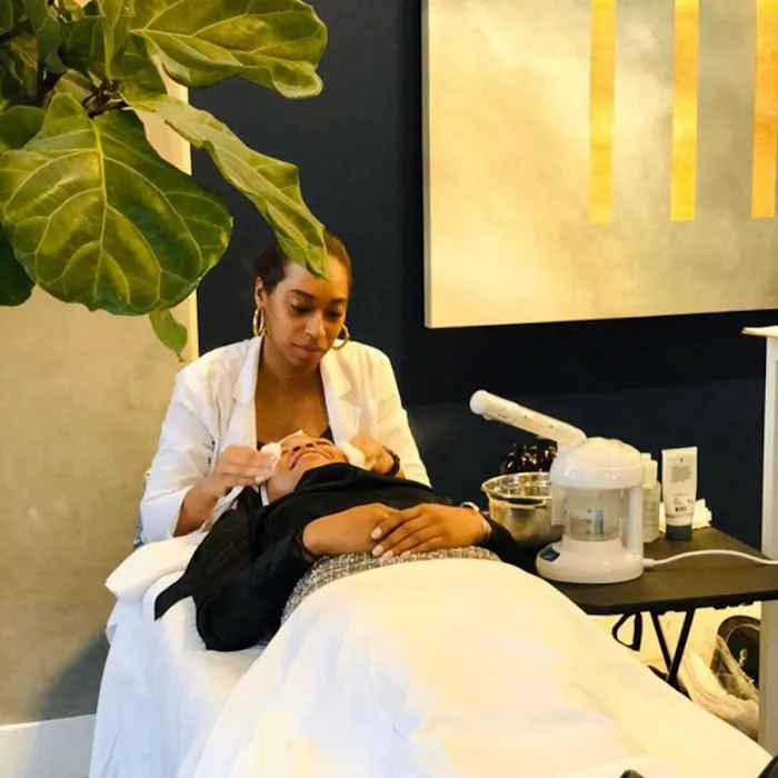 Studio Huex Picture 3