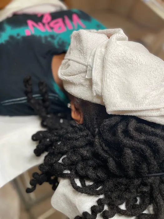 Studio Huex Picture 5