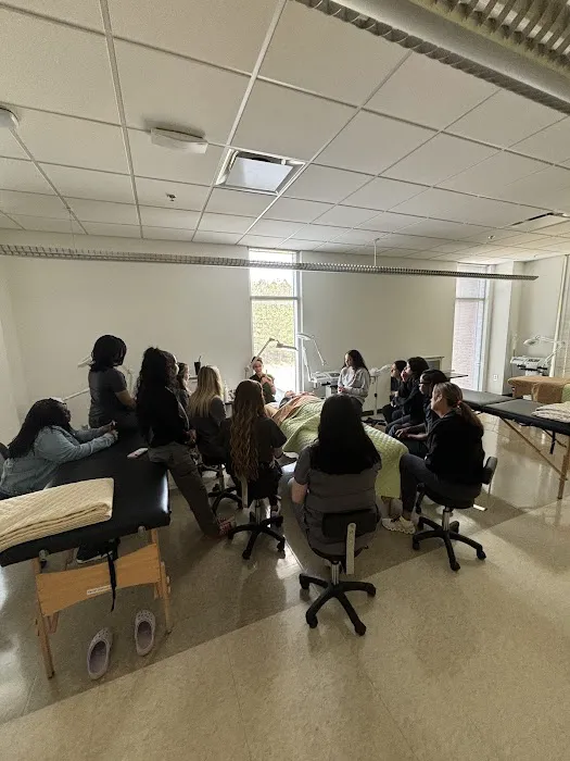 The Skin Academy Picture 5