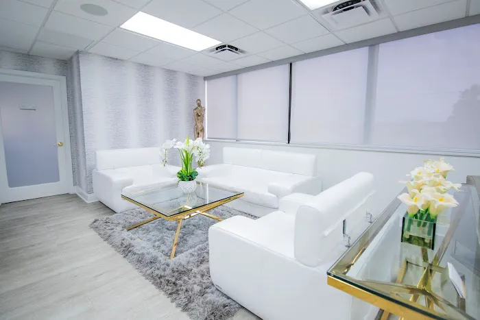 Makeover Aesthetics Picture 3