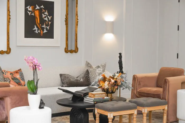 Le Visage Atelier Picture 3