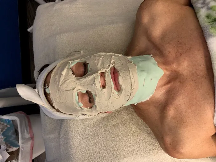 Skin 101 Beauty Lounge Inc Picture 6