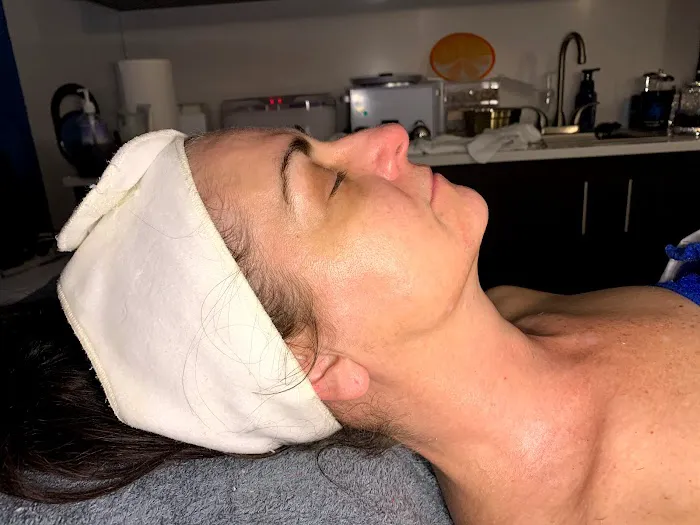 Skin 101 Beauty Lounge Inc Picture 7