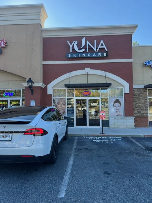 Yuna Skin & Body Solution 2 Picture 1