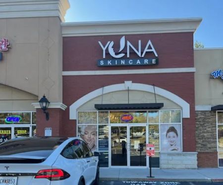 Yuna Skin & Body Solution 2