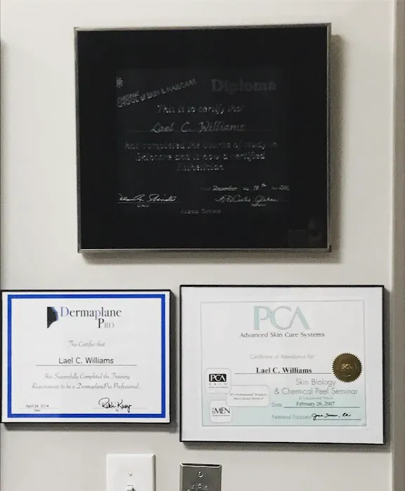 Skincare Lael Picture 1