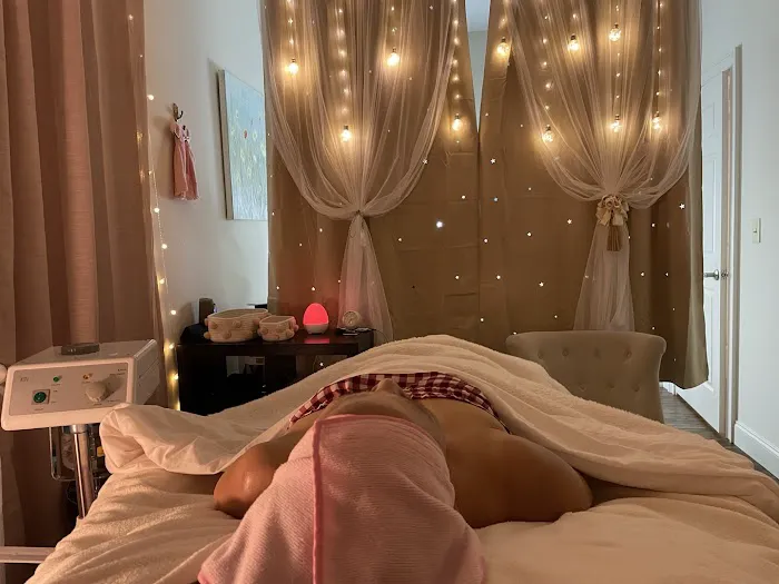 Hera Skin Care. Facial Skin Care. 헤라 스킨 케어 Picture 7