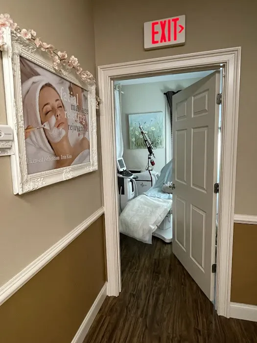 Hera Skin Care. Facial Skin Care. 헤라 스킨 케어 Picture 8