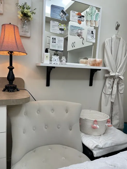 Hera Skin Care. Facial Skin Care. 헤라 스킨 케어 Picture 9