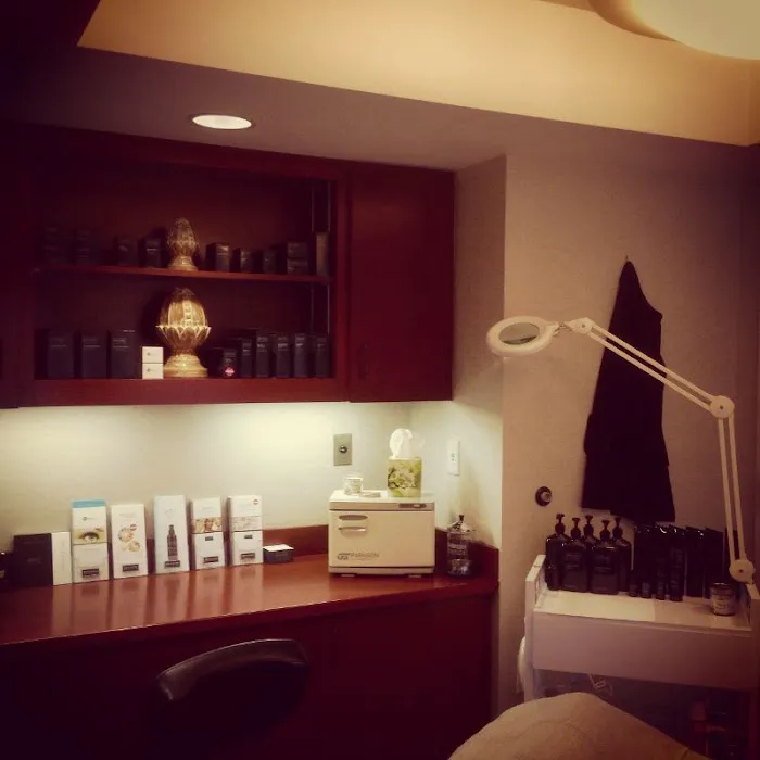 Roswell Skincare Picture 2