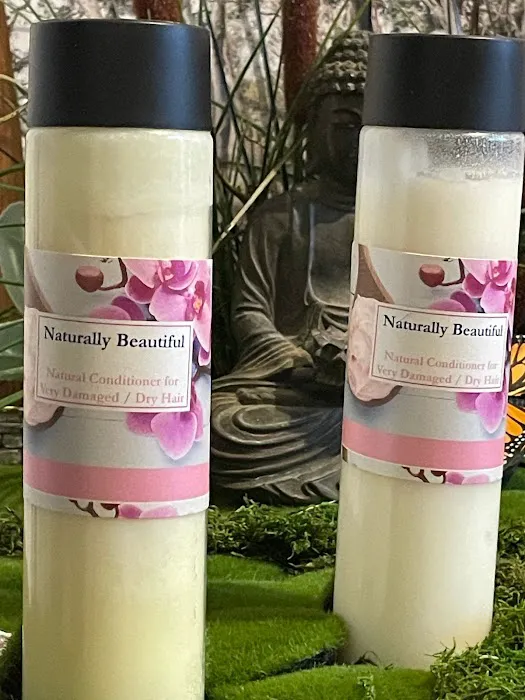 Andie's : REDefined Picture 3