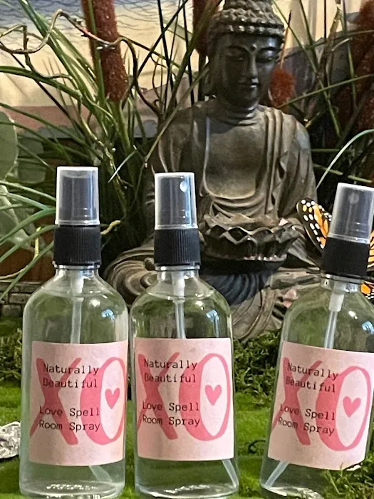 Andie's : REDefined Picture 1