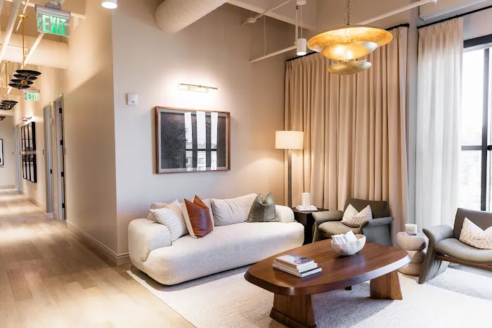 Skin Pharm Picture 3