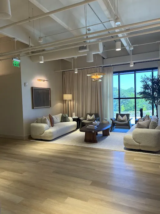 Skin Pharm Picture 10