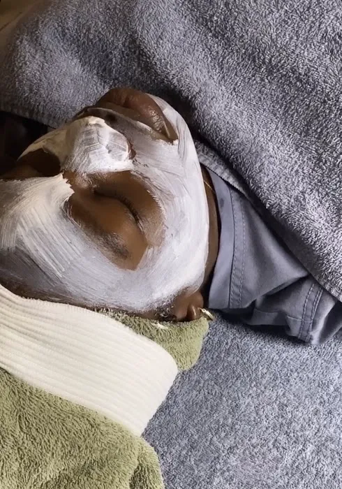 Skintique By Tay Picture 3