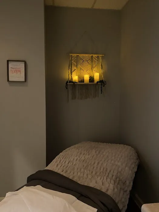 Skin Clinic DH Picture 3