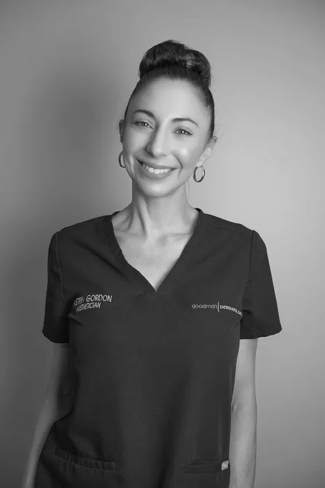 Astrin Gordon - Aesthetician Picture 2