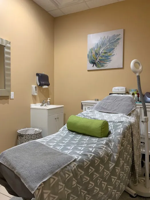 Derma Hair Clinic Picture 1