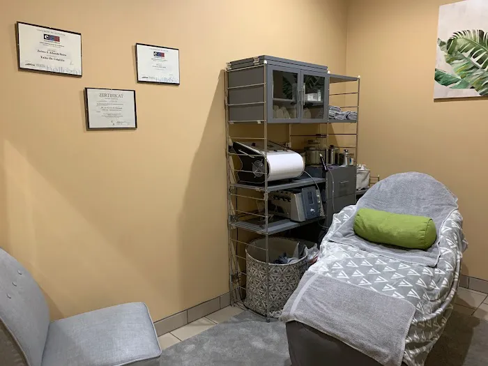 Derma Hair Clinic Picture 4