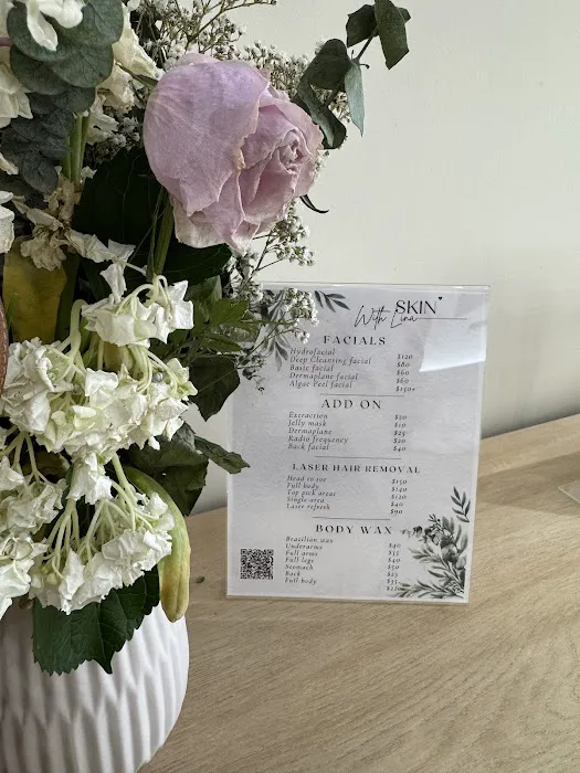 Skin with Lina Picture 1