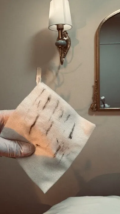 Skin with Lina Picture 3