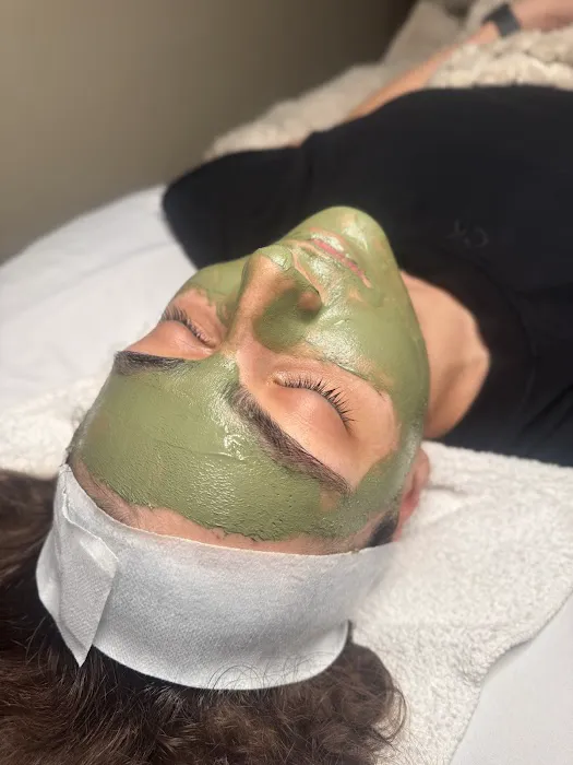 Skin with Lina Picture 4