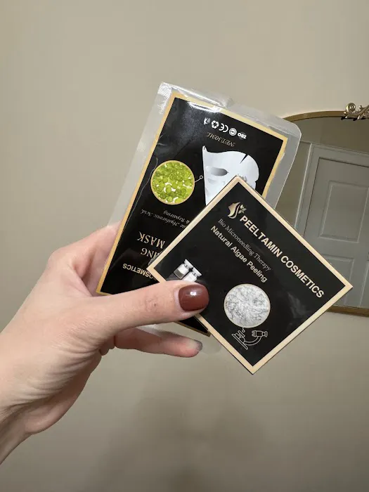 Skin with Lina Picture 7