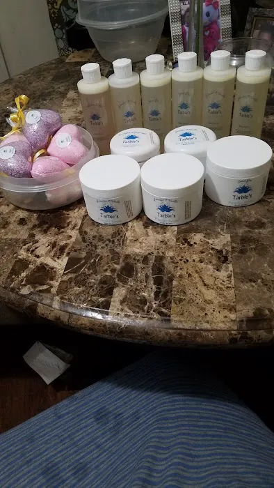 Tarbie's Powder Room Picture 1