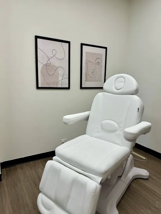 The Skin Room Picture 5