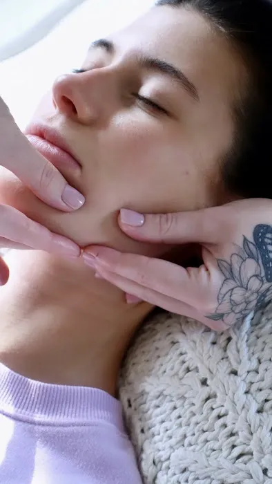 Alexxa Esthetic Picture 1