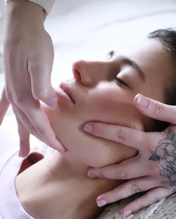 Alexxa Esthetic Picture 7