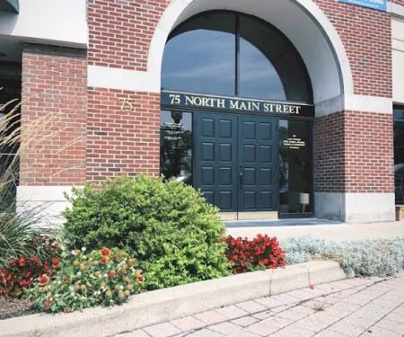 Skin Therapy with Lara