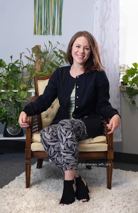 Skin Therapy with Lara Picture 3