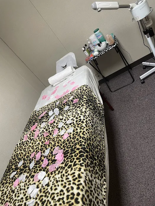 Elle Esthetics Boutique LLC Picture 7