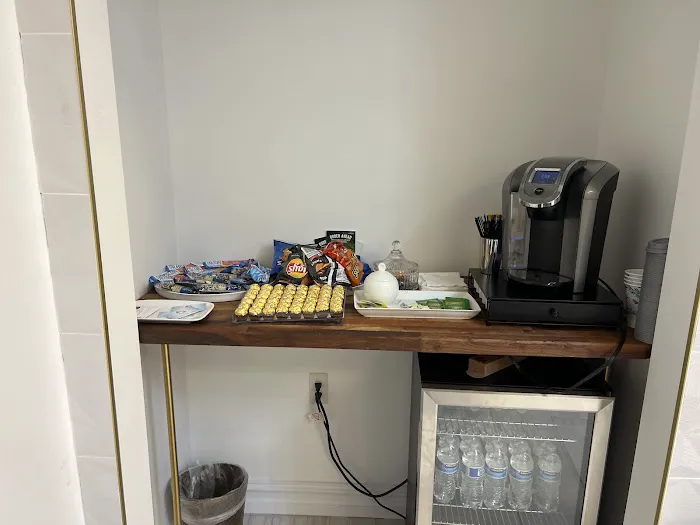 Glow & Contour Wellness MedSpa Picture 7