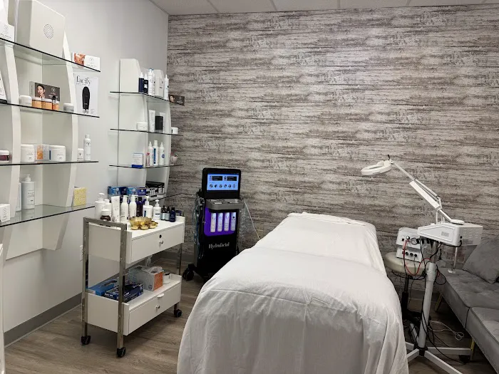 Glow & Contour Wellness MedSpa Picture 10