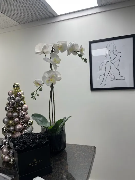 The Skyn Den Picture 3