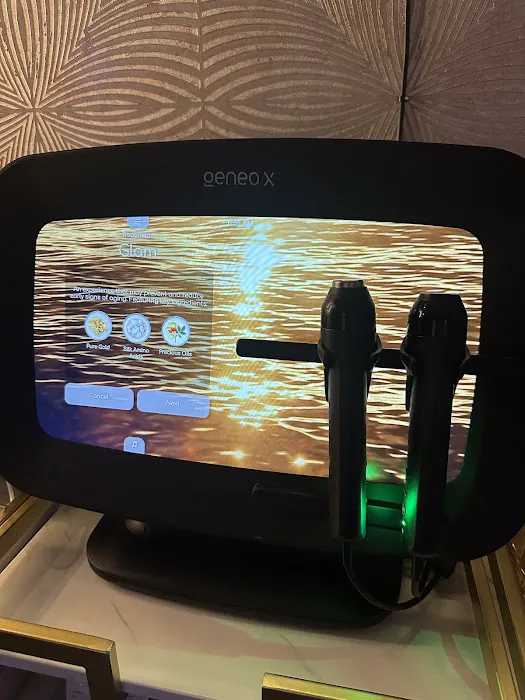 Skin + Halo Picture 4