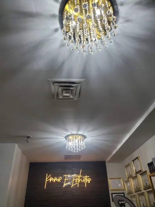 Kimmie E. Esthetics Picture 9