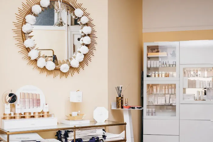 Vivie Beauty Picture 6