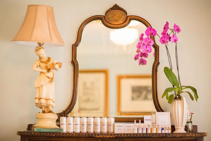 Vivie Beauty Picture 9