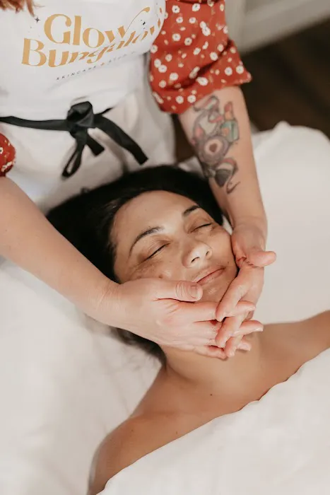 Glow Bungalow Picture 5