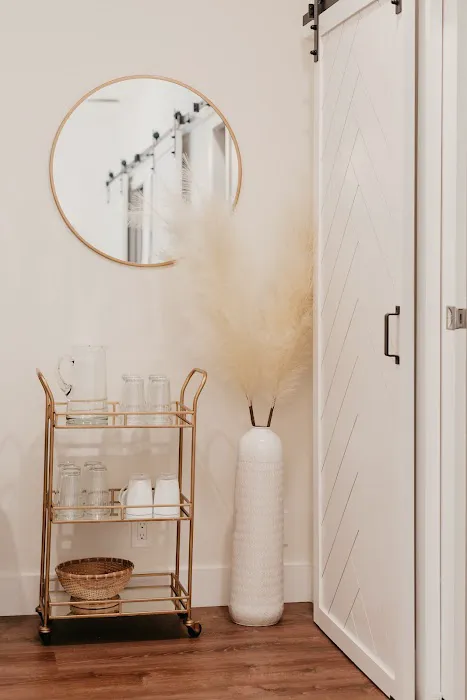 Glow Bungalow Picture 2