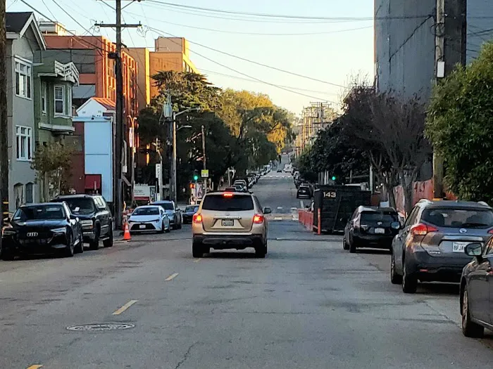 Chiu's Acupuncture Herbs & Dr Picture 2