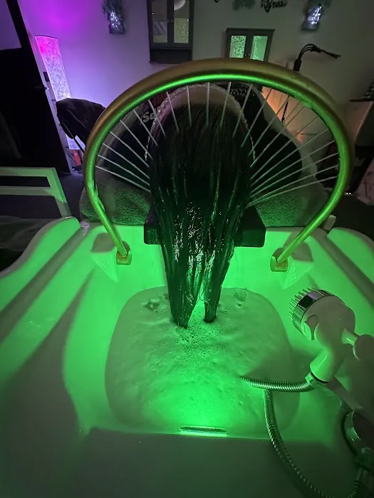 JAA BEAUTY CO Picture 2